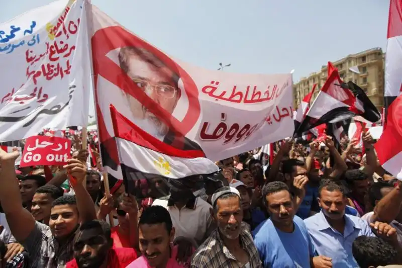 PIAZZA TAHRIR LA PROTESTA CONTRO IL PRESIDENTE MORSI 