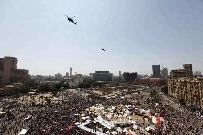 PIAZZA TAHRIR LA PROTESTA CONTRO IL PRESIDENTE MORSI 