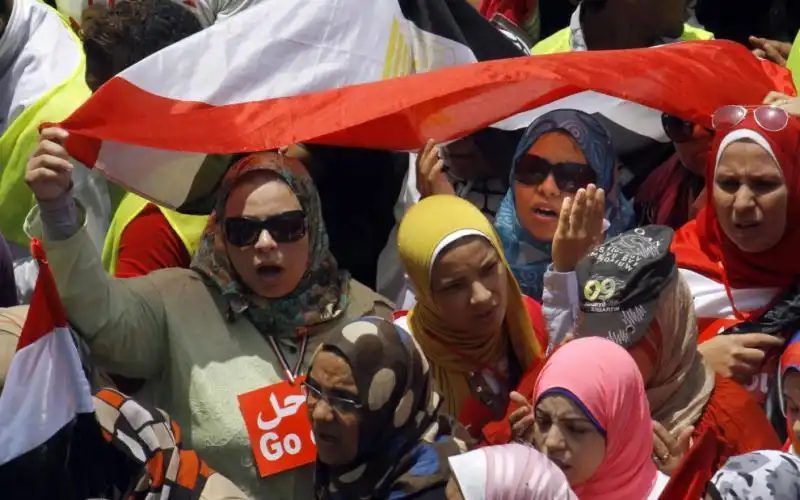 PIAZZA TAHRIR LA PROTESTA CONTRO IL PRESIDENTE MORSI 