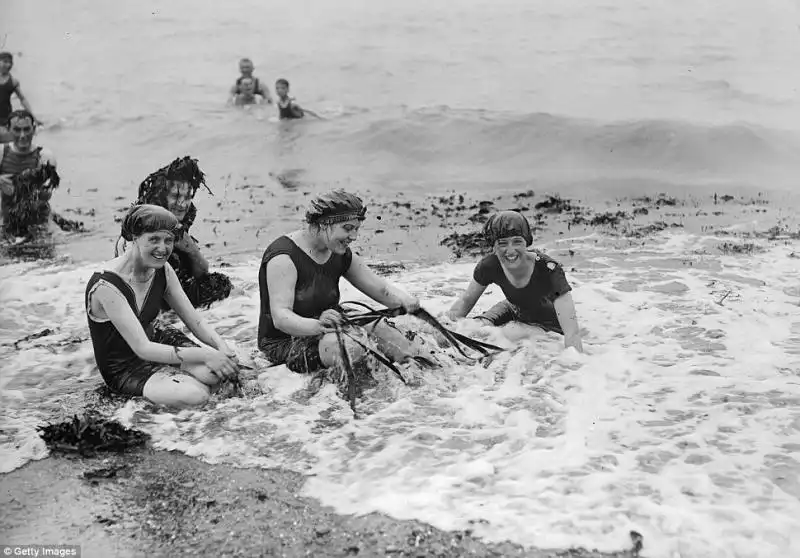 IN SPIAGGIA AI PRIMI DEL NOVECENTO 