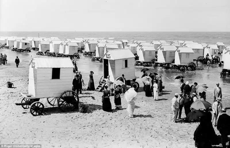 IN SPIAGGIA AI PRIMI DEL NOVECENTO 