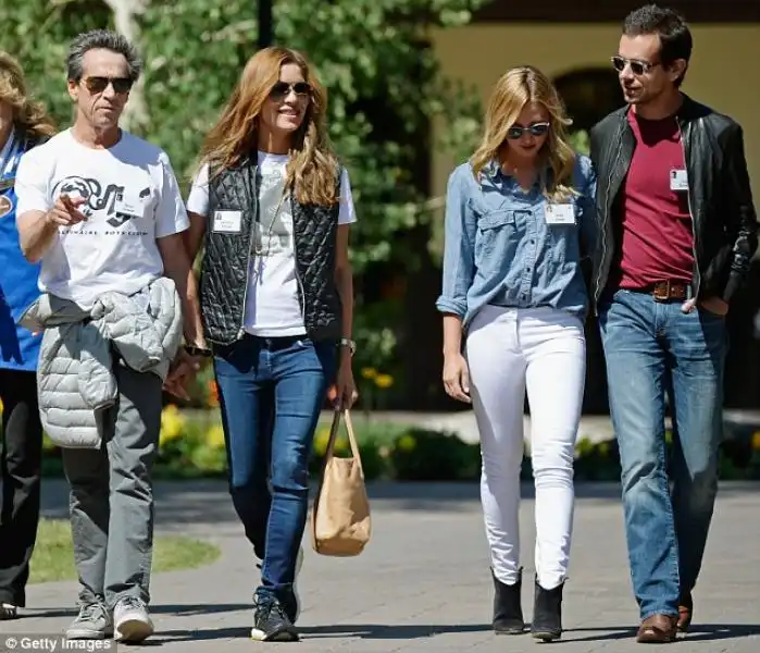 SUN VALLEY CONFERENCE BRIAN GRAZER DI IMAGINE ENTERTAINMENT E JACK DORSEY DI TWITTER CON FIDANZATE 