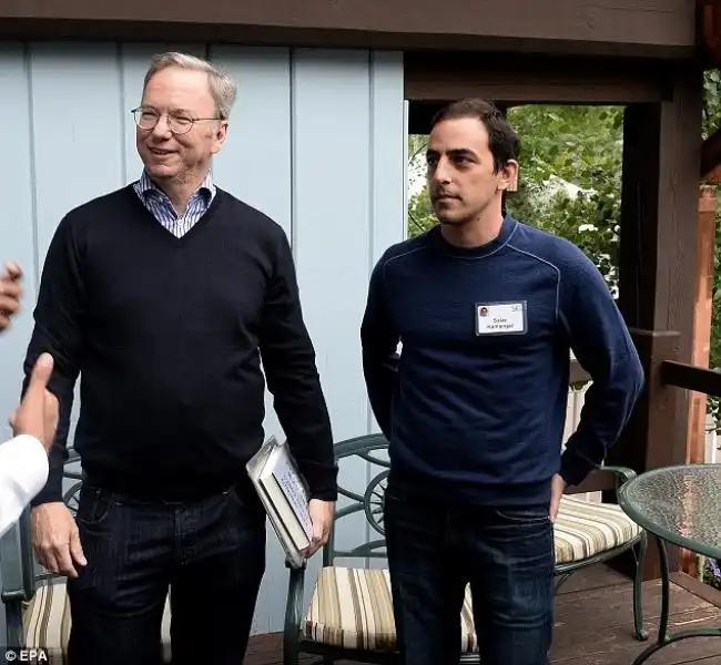 SUN VALLEY CONFERENCE SALAR KAMANGAR DI YOUTUBE CON ERIC SCHMIDT DI GOOGLE 