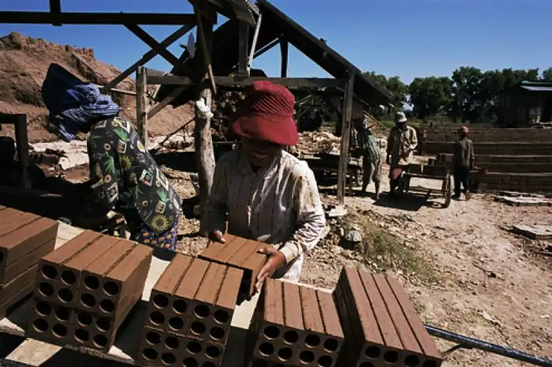 BOLIVIA - LAVORO MINORILE 5