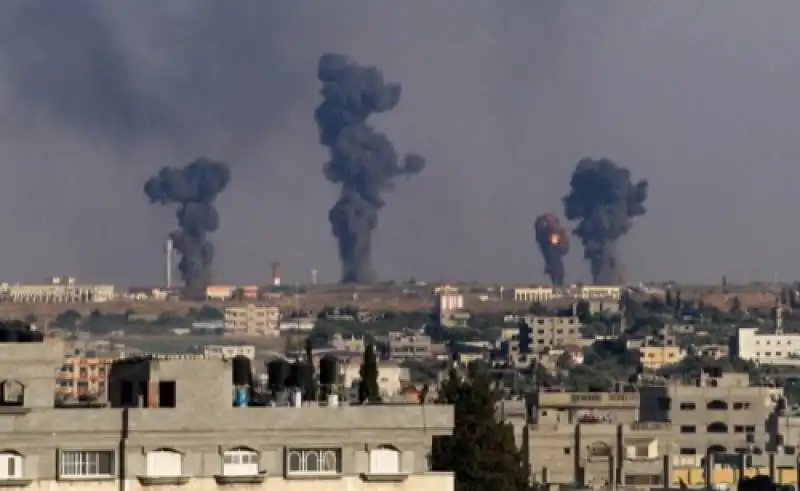 bombardamenti su gaza luglio 2014