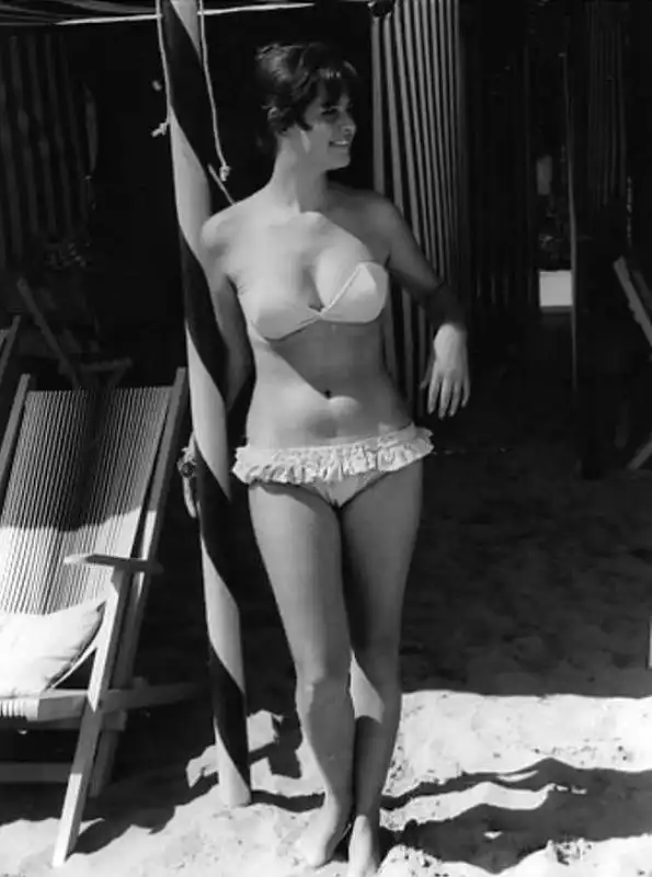 claudia cardinale 4