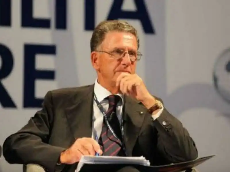 EMILIO ZANETTI BANCHIERE