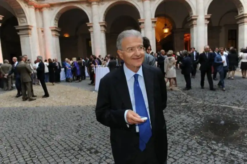 fabrizio cicchitto