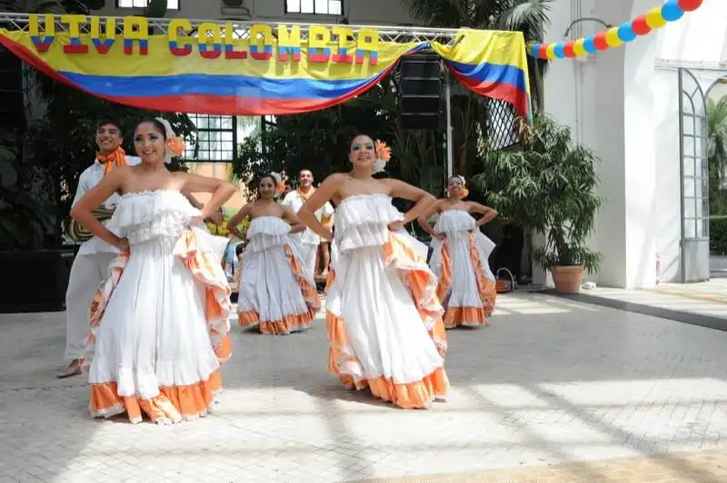 festa colombiana all' aranciera  gruppo folcloristico akaidana (7)