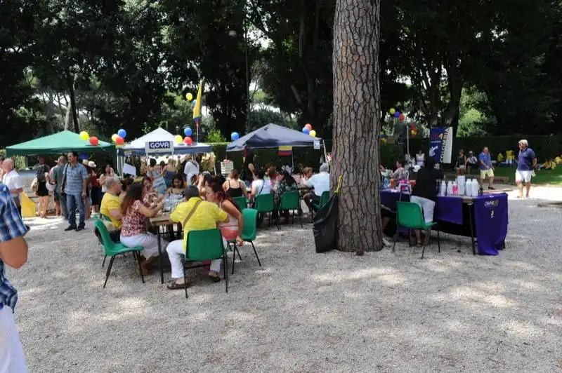 festa colombiana all' aranciera  pic nic  alla aperto (2)