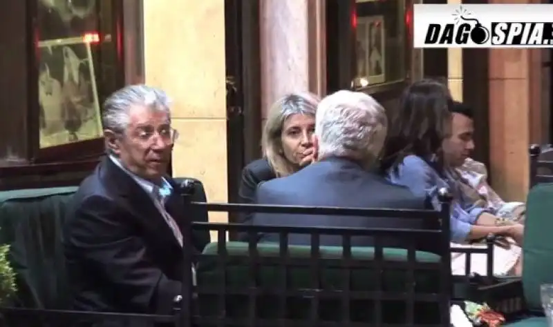 giulio tremonti incontra umberto bossi a via veneto frame dal video di veronica del solda 