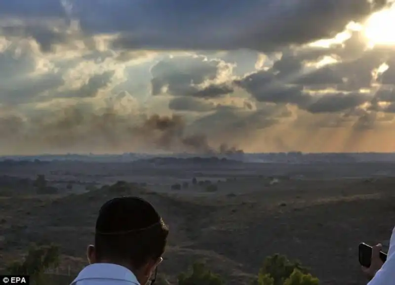 guerra in terra santa   israele invia le truppe di terra 13