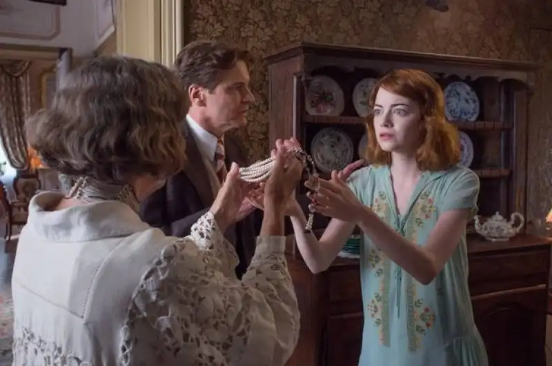 ileen Atkins, Colin Firth, and Emma Stone in Magic in the Moonlight