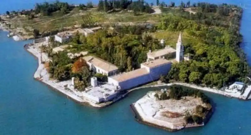 ISOLA POVEGLIA