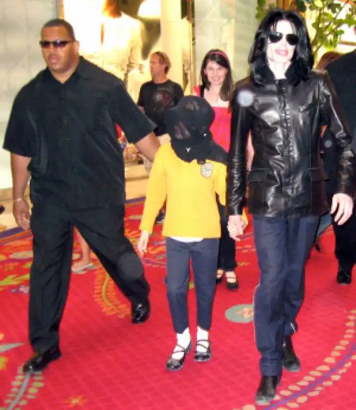 javon beard con michael jackson e il figlio blanket