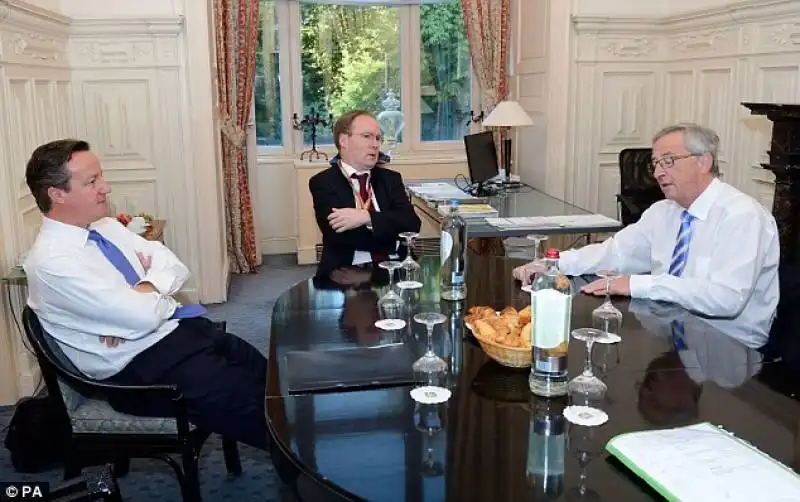 l'incontro tra david cameron e juncker 2