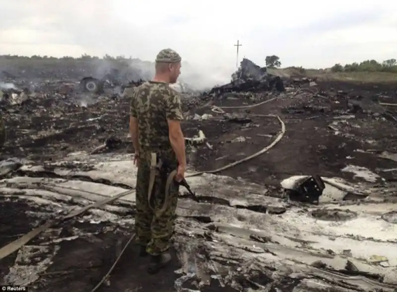 la tragedia del volo mh17 della malaysia airlines 23