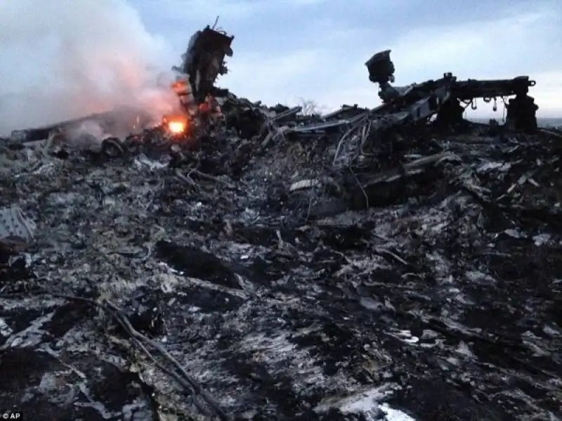 la tragedia del volo mh17 della malaysia airlines 26