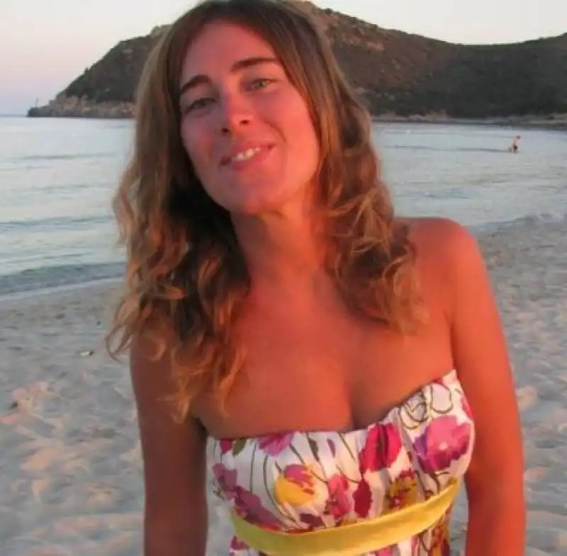 MARIA ELENA BOSCHI MARE 