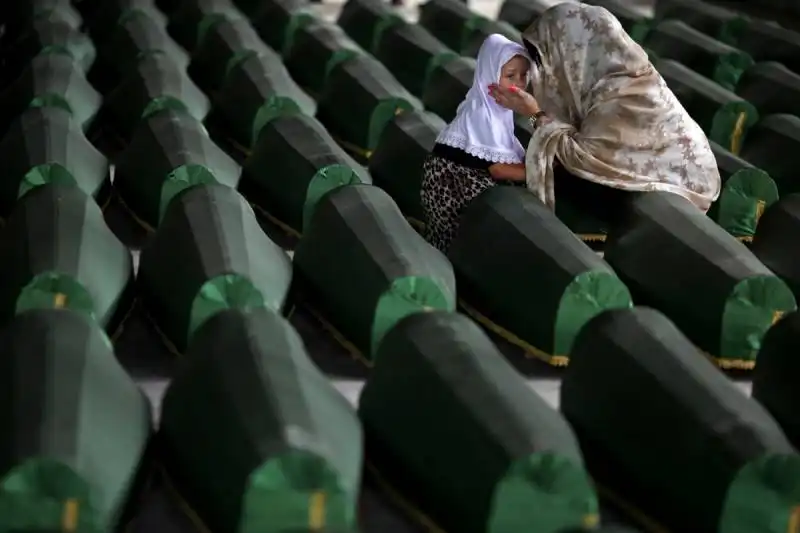 nuovi corpi identificati del massacro di srebrenica