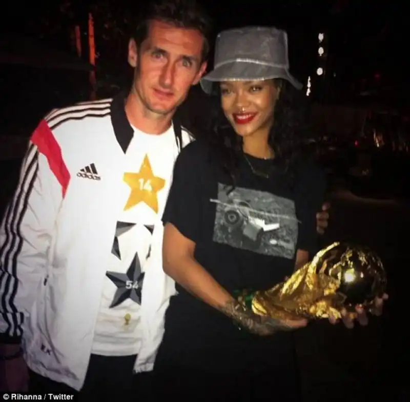 rihanna con klose