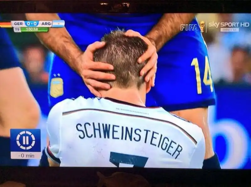 schweinsteiger finale con argentina   viva l amore