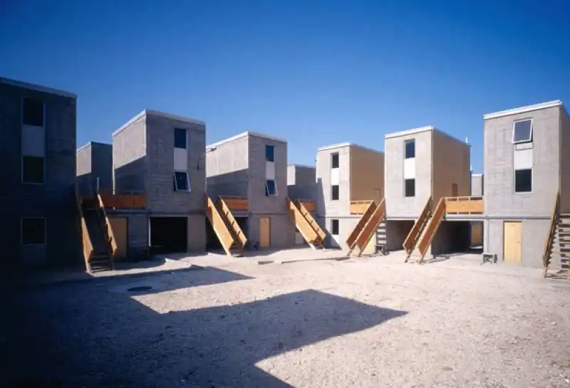 alejandro aravena monroy