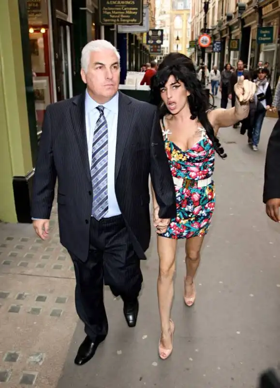 amy e padre mitch winehouse