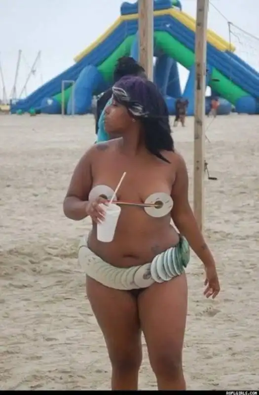 bikini fail 8