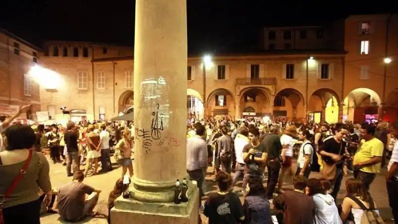 BOLOGNA ORDINANZA BIRRA CALDA