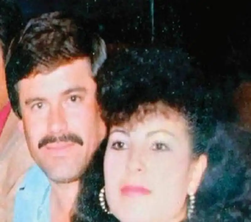 el chapo guzman con donna