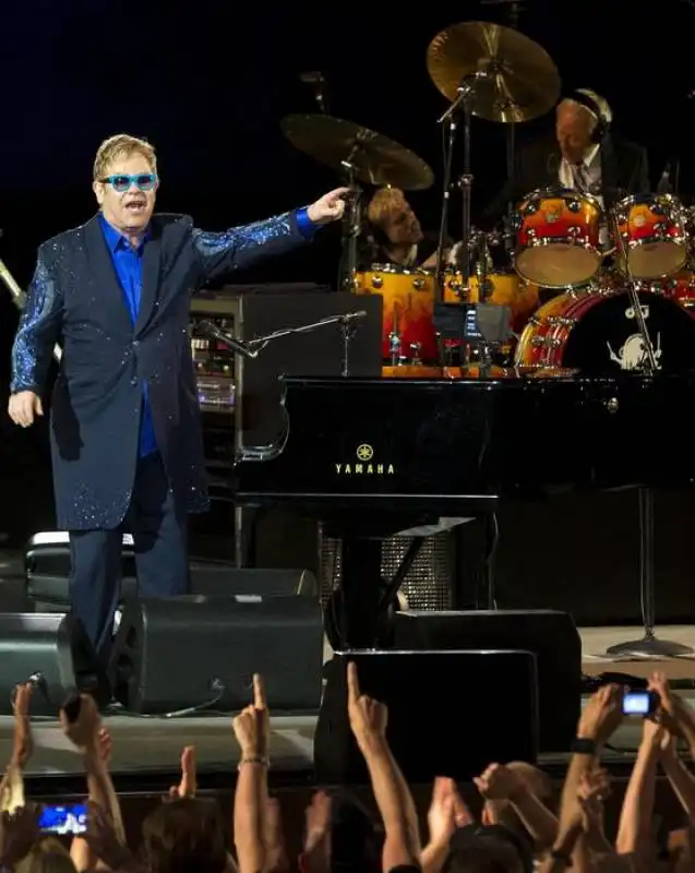 elton john in concerto alle terme di caracalla 13df7168