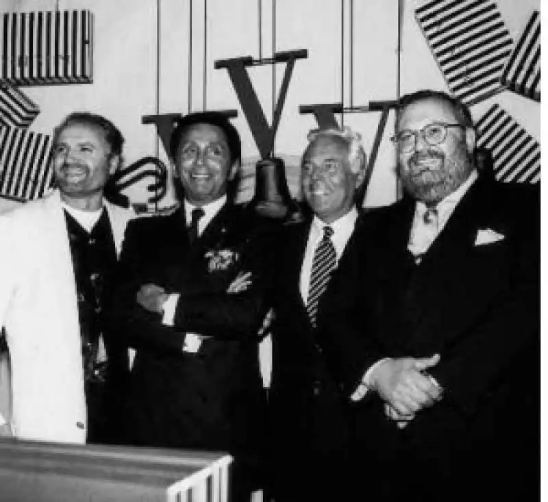 Gianni Versace, Valentino Garavani, Giorgio Armani e Gianfranco Ferrè. 5