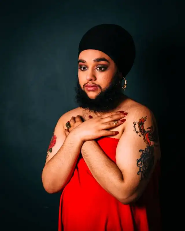 harnaam kaur in rosso