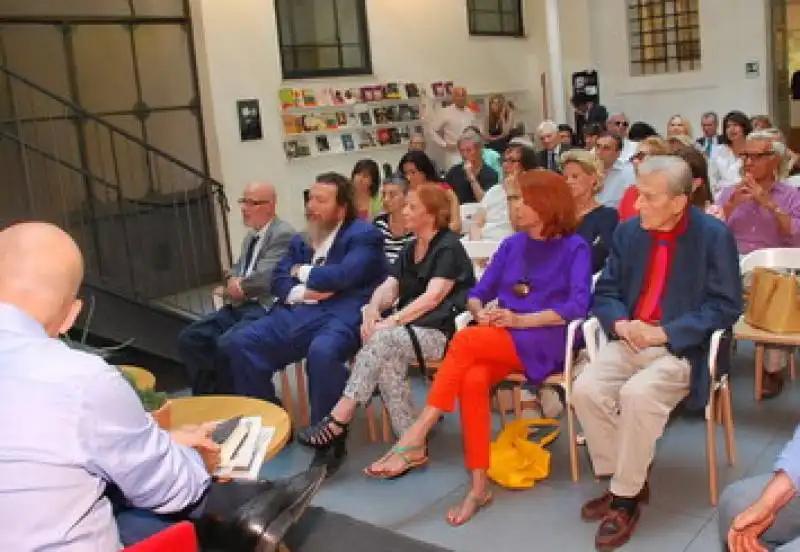 invitati alla presentazione libro di jas gawronski