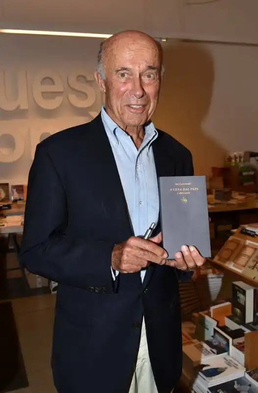 jas gawronski con il libro presentato