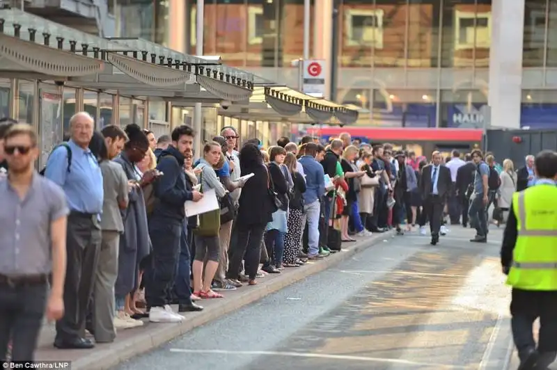 londra alle prese con lo sciopero della metro  15