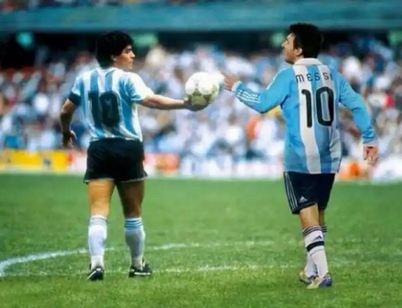 MARADONA MESSI 2