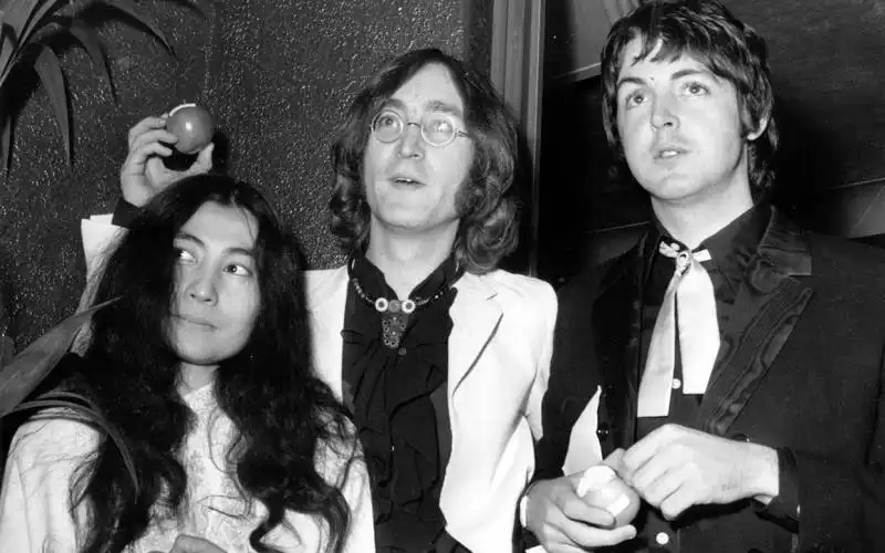 McCARTNEY JOHN LENNON YOKO ONO