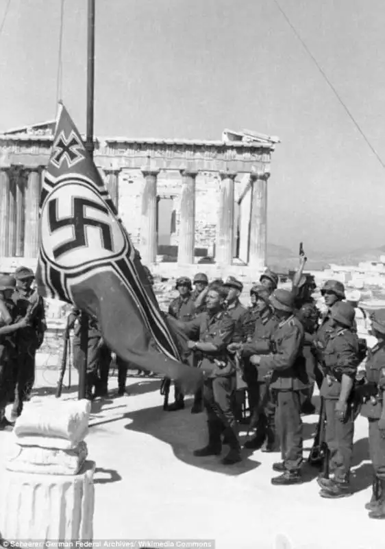 nazisti ad atene