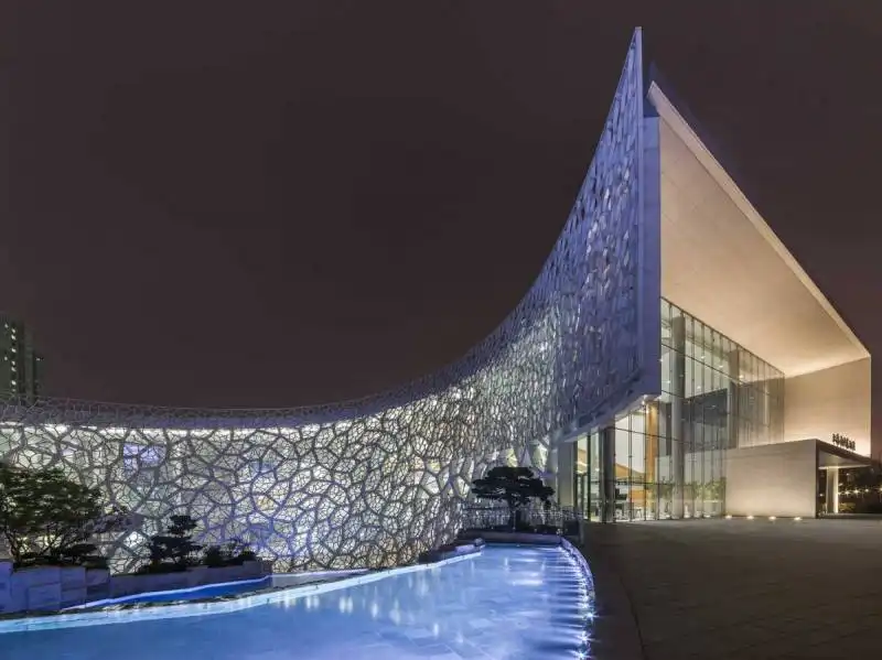 shanghai natural history museum, cina