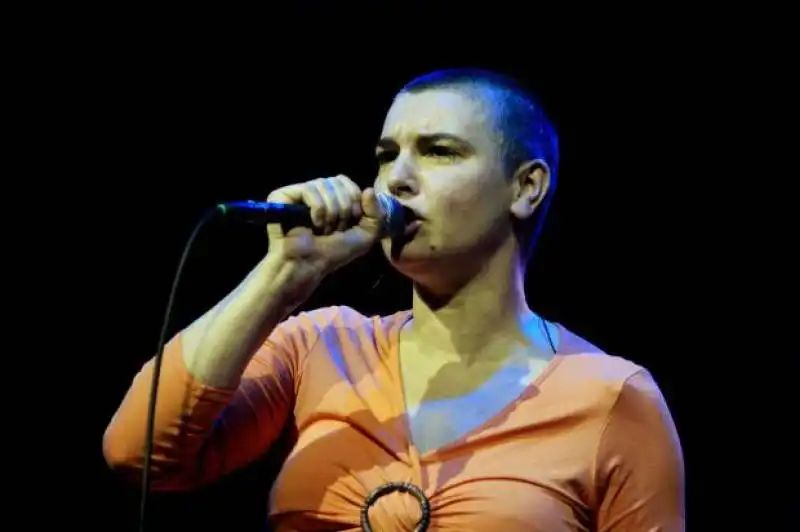 sinead o connor live