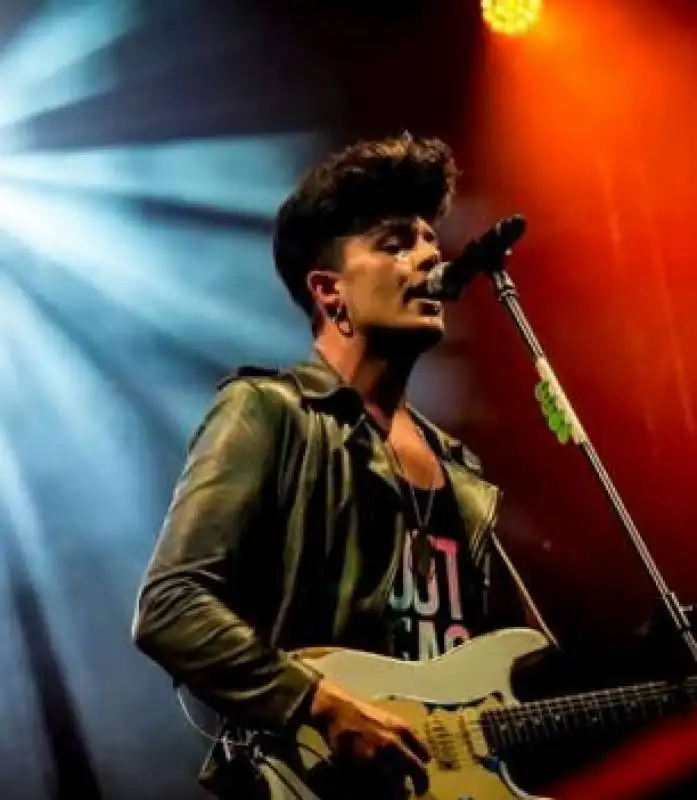 THE KOLORS 1