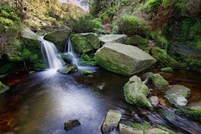 12   black clough beck uk