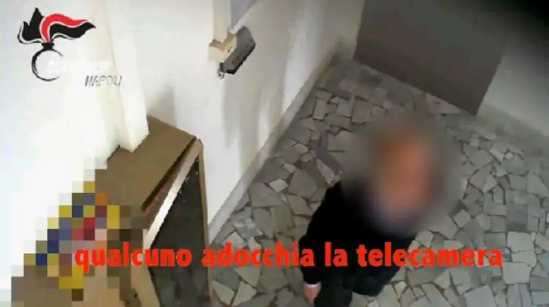 chi sabota la telecamera