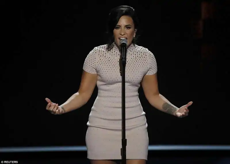 DEMI LOVATO