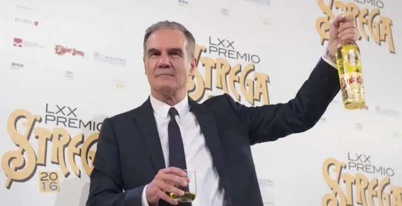 edoardo albinati vince il premio strega 2016