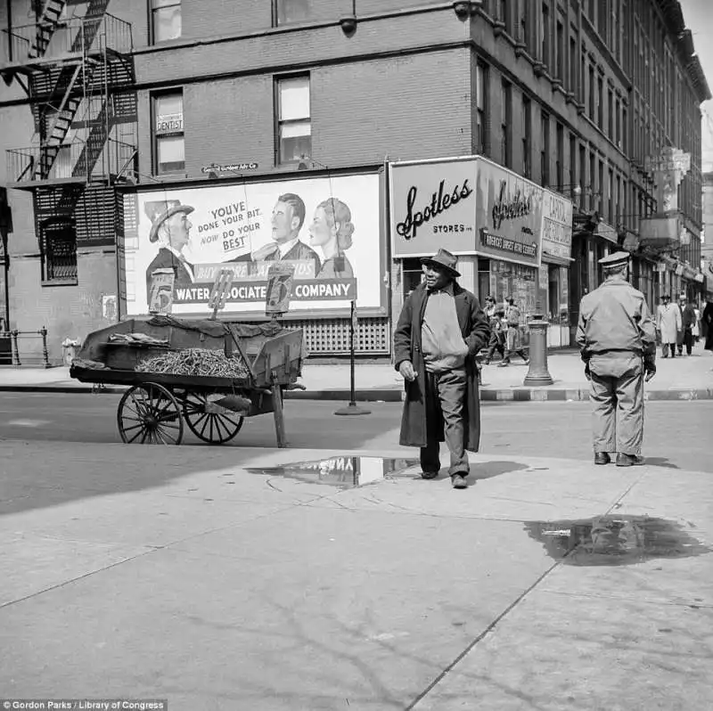 harlem di gordon parks 4