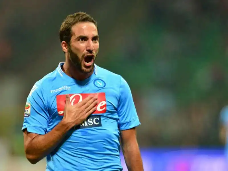 HIGUAIN