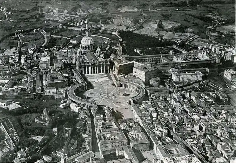 la demolizione  della spina di borgo